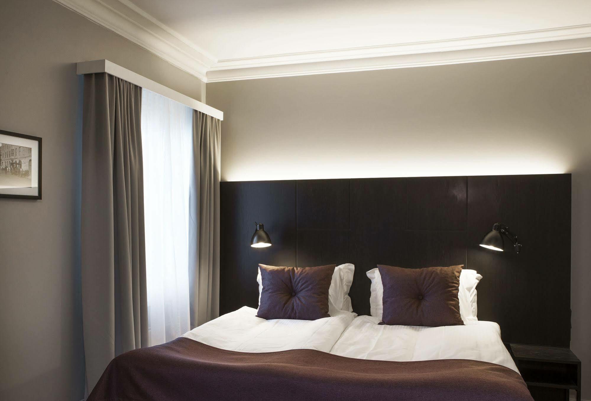 อโพเทค โฮเต็ล เรคยาวิก Hotel ภายนอก รูปภาพ